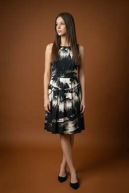 Max Mara Black and White Abstract Print Sleeveless Pleated Cotton Silk Dress